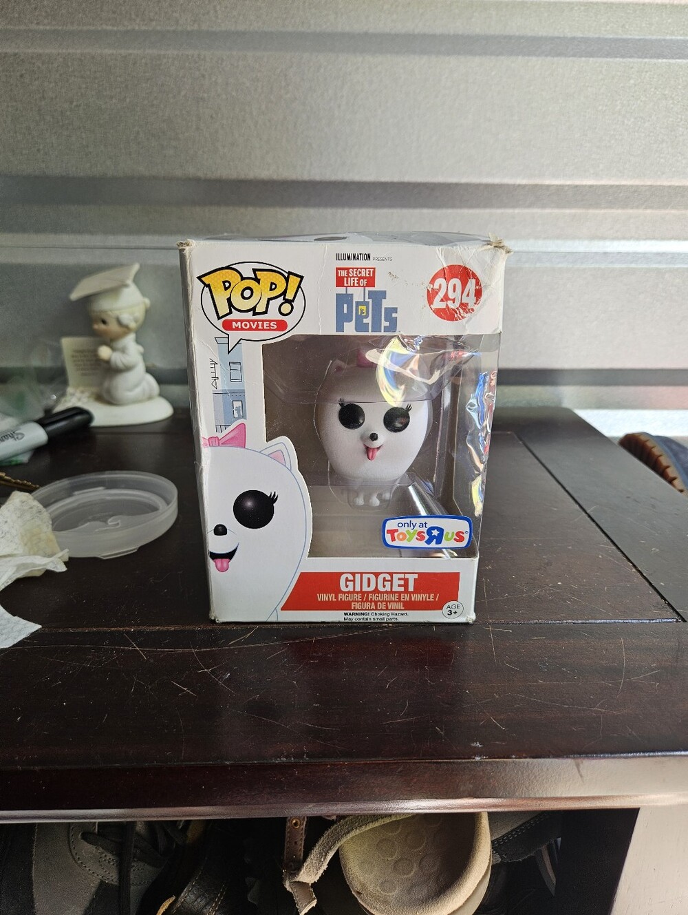 Funko Pop Toys R Us Exclusive Gidget The Secret Life Of Pets #294 Box Damage